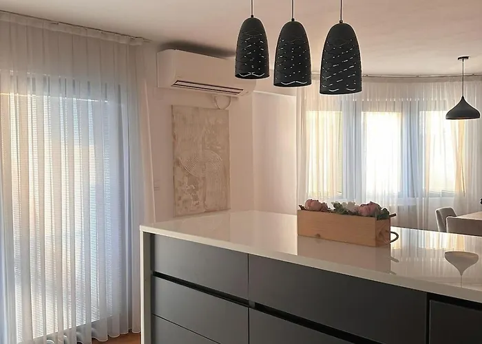 La Penthouse By Sienna Appartement *